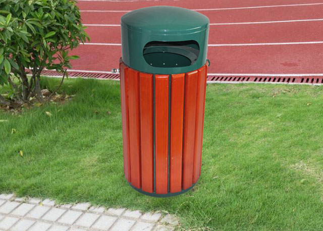 戶(hù)外圓形鋼木單桶垃圾桶戶(hù)外擺放圖